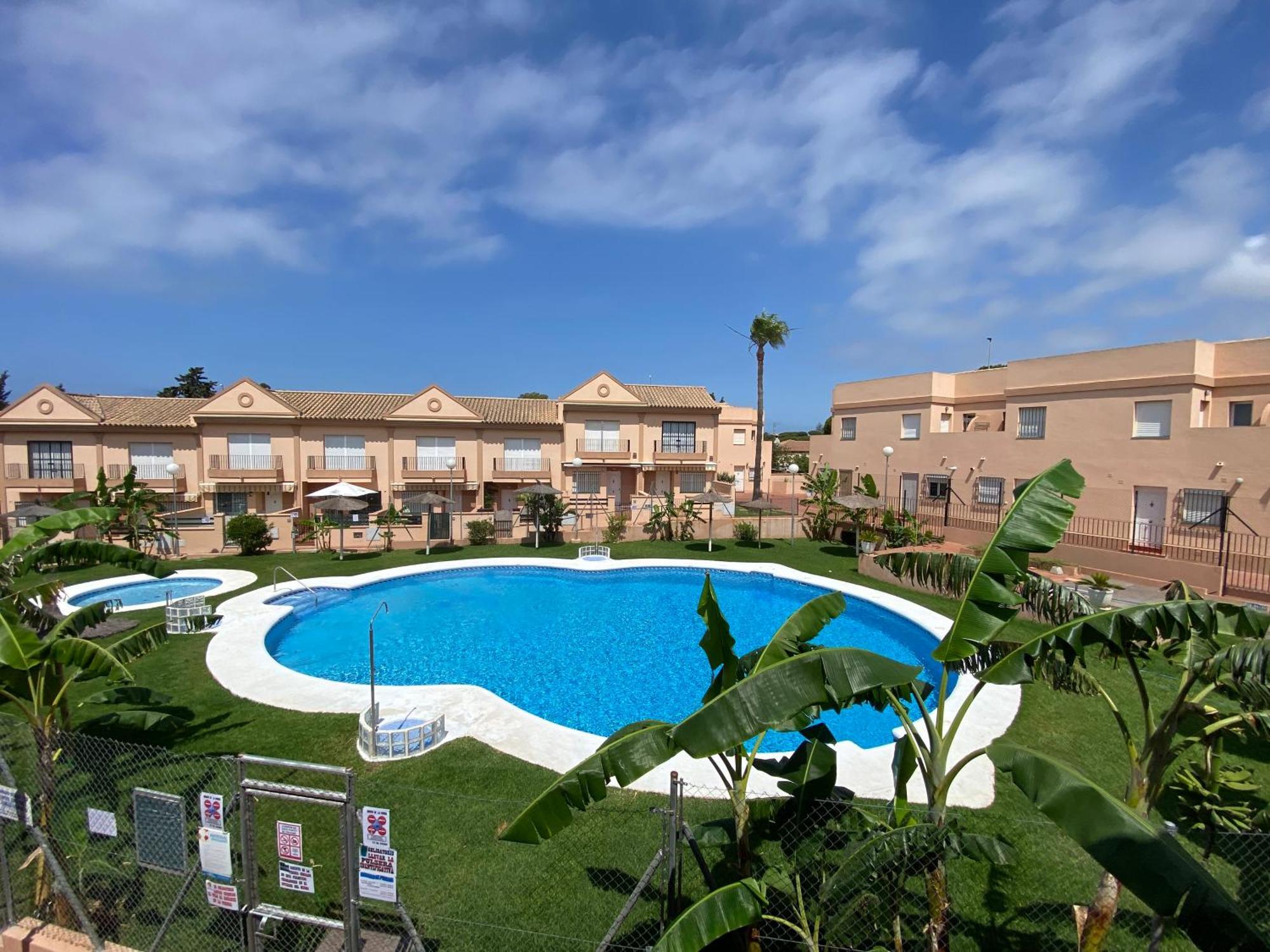 Playa La Barrosa, Alojamientoslola Chiclana de la Frontera Buitenkant foto